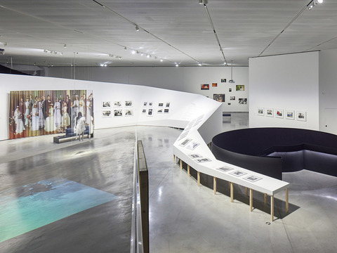  现代展览展厅效果图 