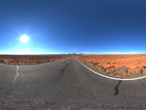  沙漠公路天空全景图 