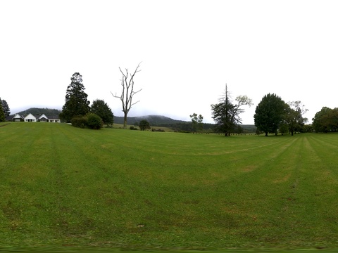  户外田园草地树木天空HDR 