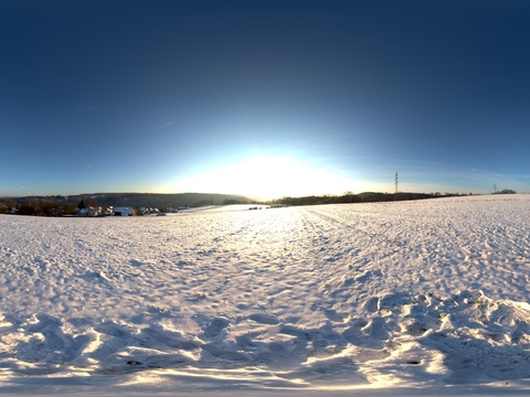 户外冬季晴天雪地天空HDR