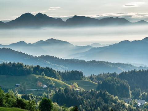  高山大山外景 