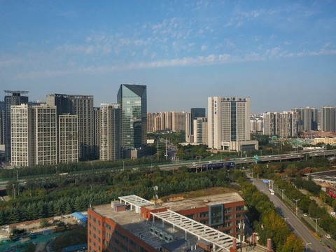  白天都市外景 