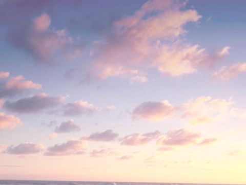  傍晚夕阳天空 晚霞天空背景 日落天空 白天天空 