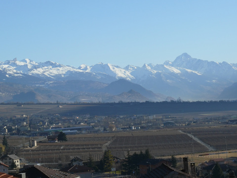  白天雪山自然风景外景 
