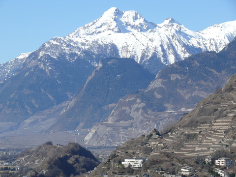  白天雪山自然风景外景 