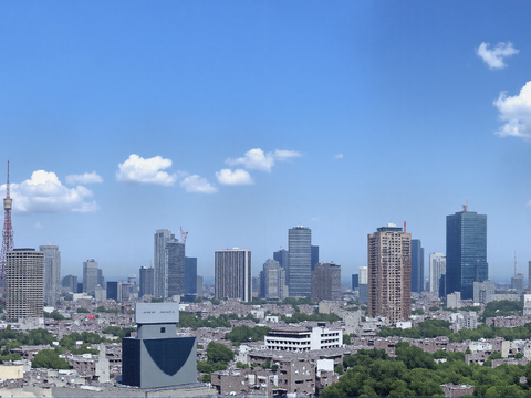  白天城市外景 