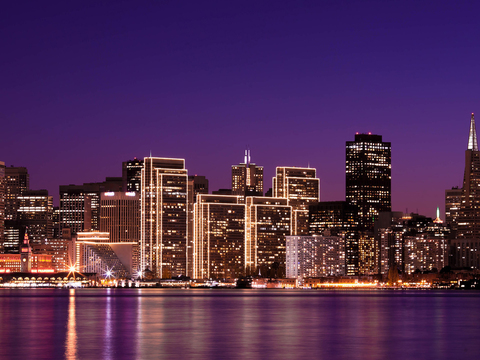  夜晚城市外景  都市广场贴图 