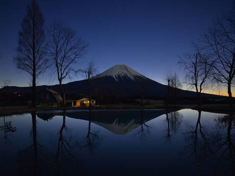  富士山夜晚风景 