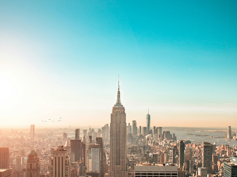  白天城市天空外景 