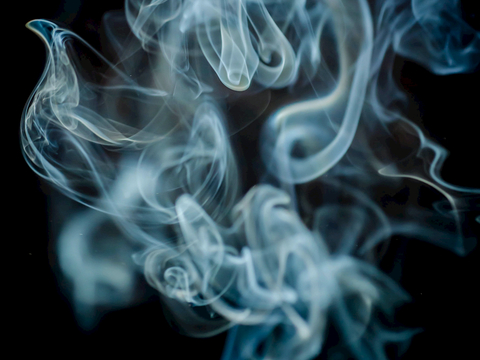  烟雾 雾气 浓烟 烟圈 变幻彩色烟雾 