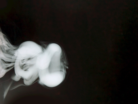  烟雾 雾气 浓烟 烟圈 变幻彩色烟雾 