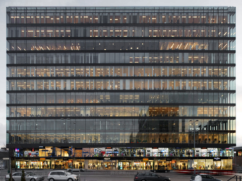 商业办公橱窗内透