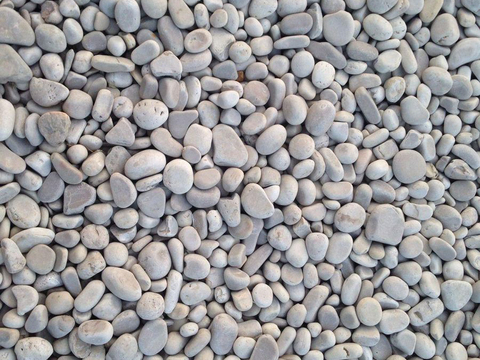  白色小碎石，鹅卵石，石子，石头，砂砾石，水洗石地面 