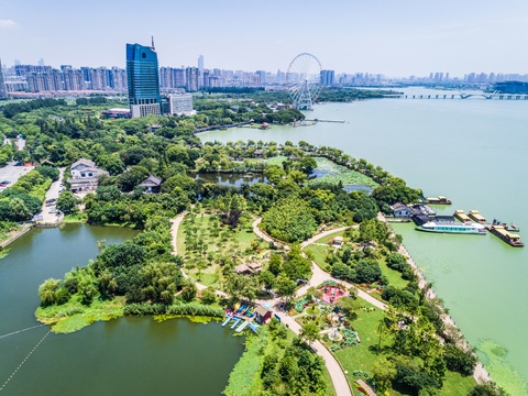 高清白天城市外景