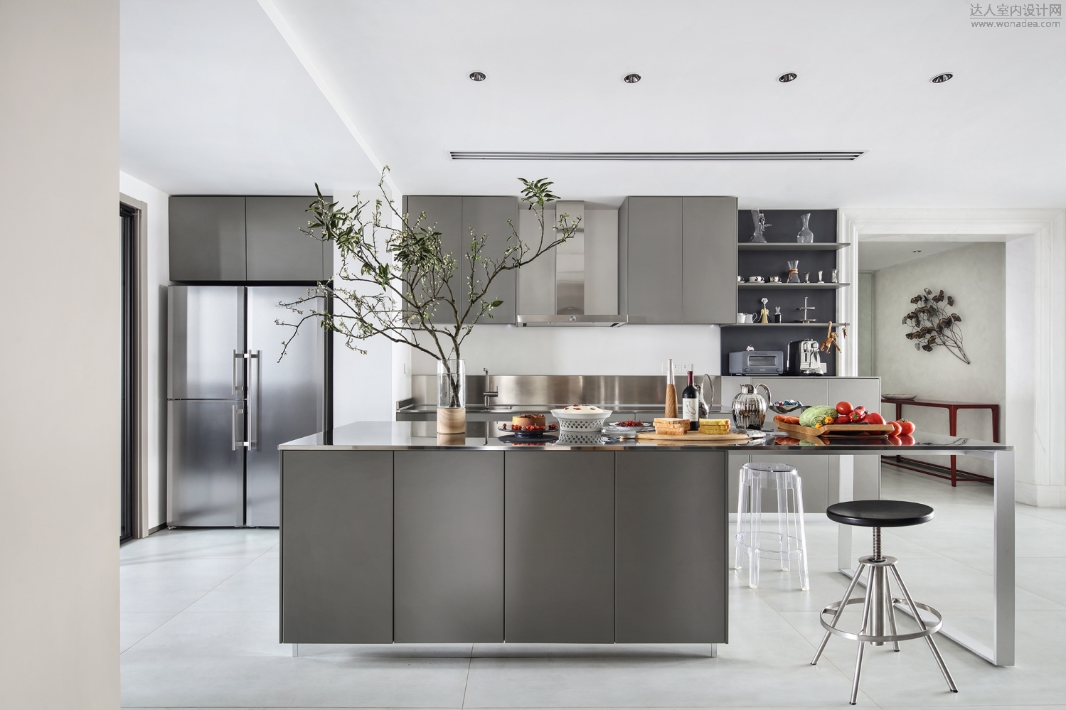 studio.y余颢凌设计 现代极简敞开式厨房中岛柜