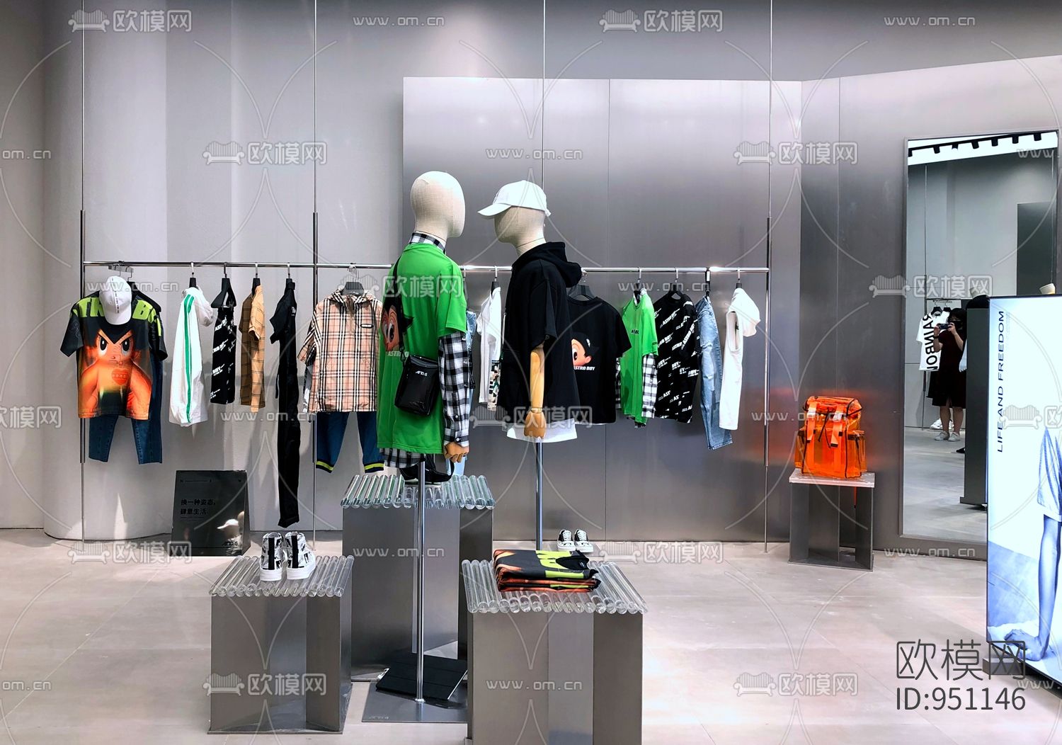 现代时尚潮牌服装店设计图CAD