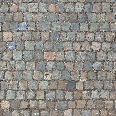  旧石块拼贴地面 