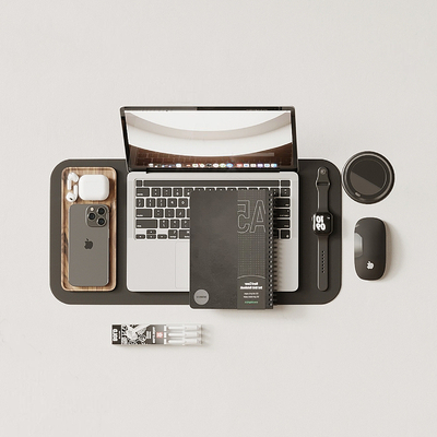  苹果笔记本电脑su模型 