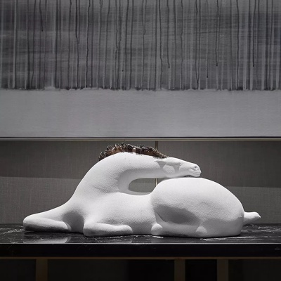 蓝途艺术设计 新中式纯白陶艺马摆件