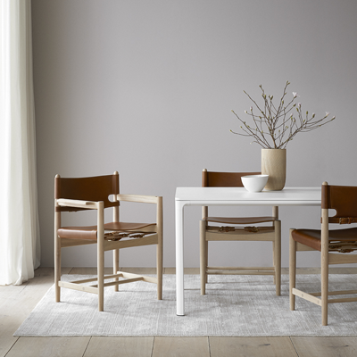 丹麦Fredericia品牌  北欧实木餐桌椅