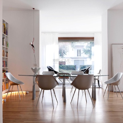 意大利DRIADE品牌 现代玻璃餐桌椅