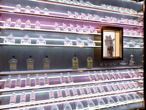 现代酒柜 恒温酒柜 玻璃酒柜 白酒柜3d模型 