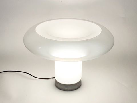 Artemide 玻璃台灯 蘑菇台灯su模型