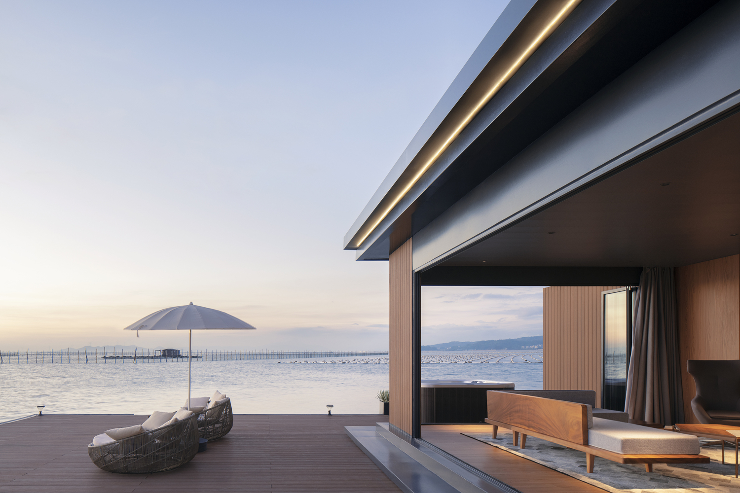 海席漂浮酒店 / 平衡空间