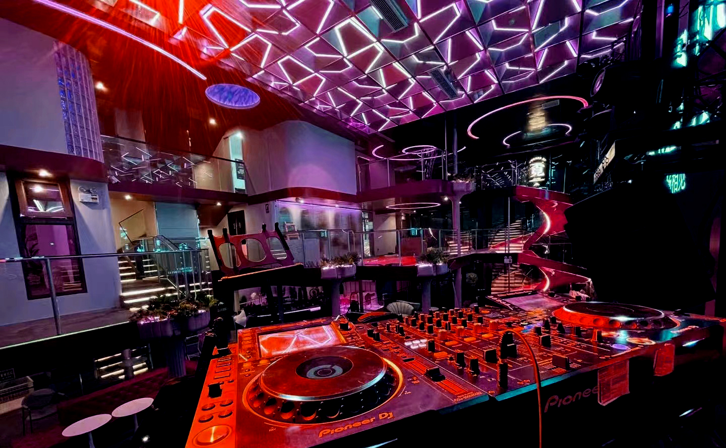 南通loungemi61覔品牌酒吧