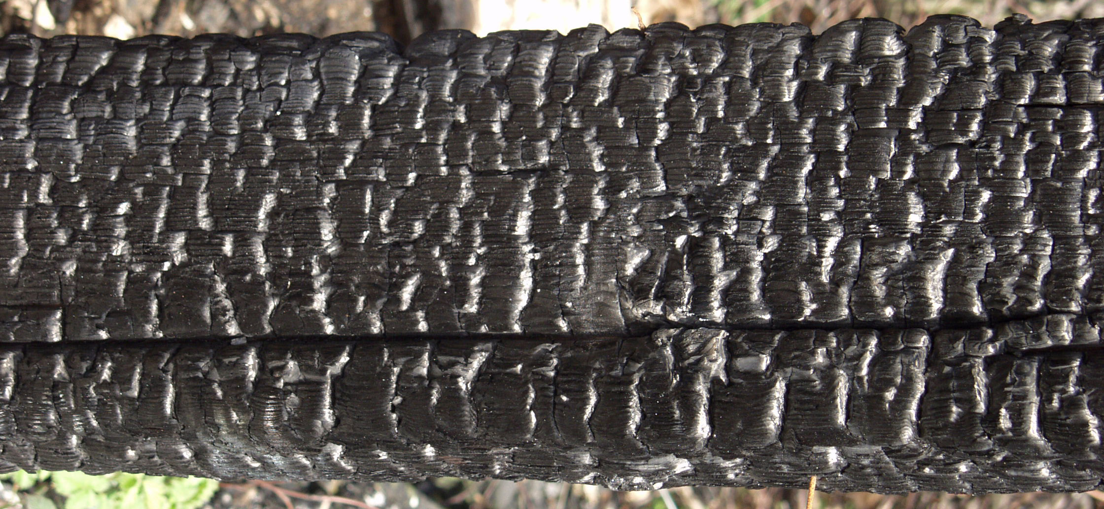 木材-燃烧过的-木梁(31)下载