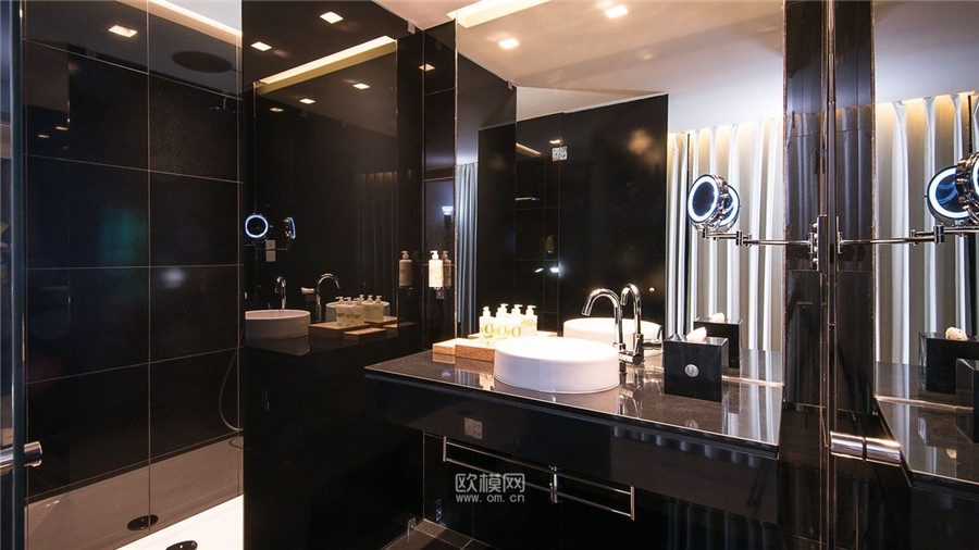 143548kk5g0tuch89tui6i