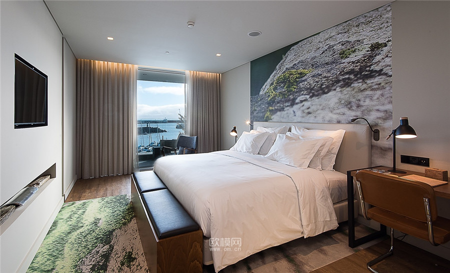 143547fxi006t9rh99iida