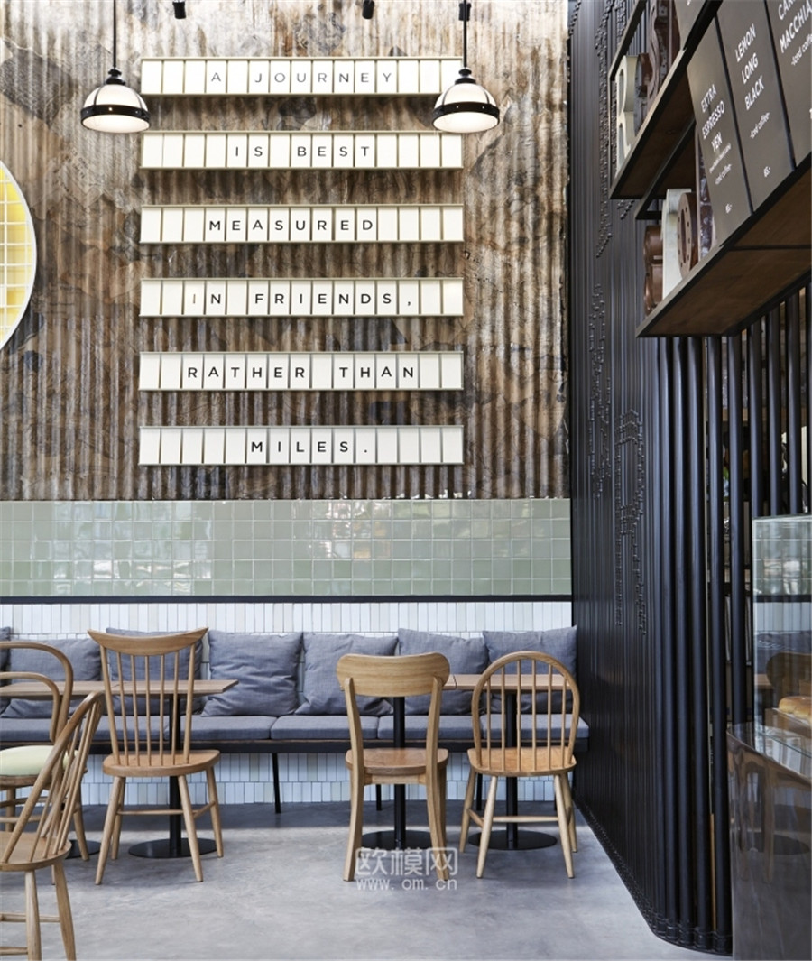 141136b0v8laa79avrjgql