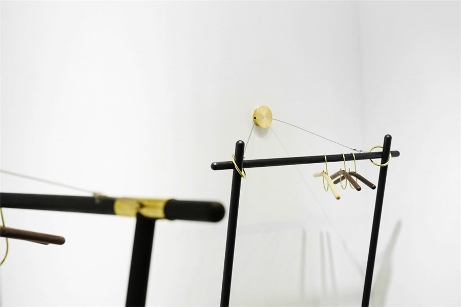 005-Hunted-Hanger-960x640