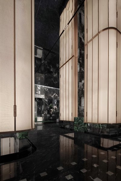 现代