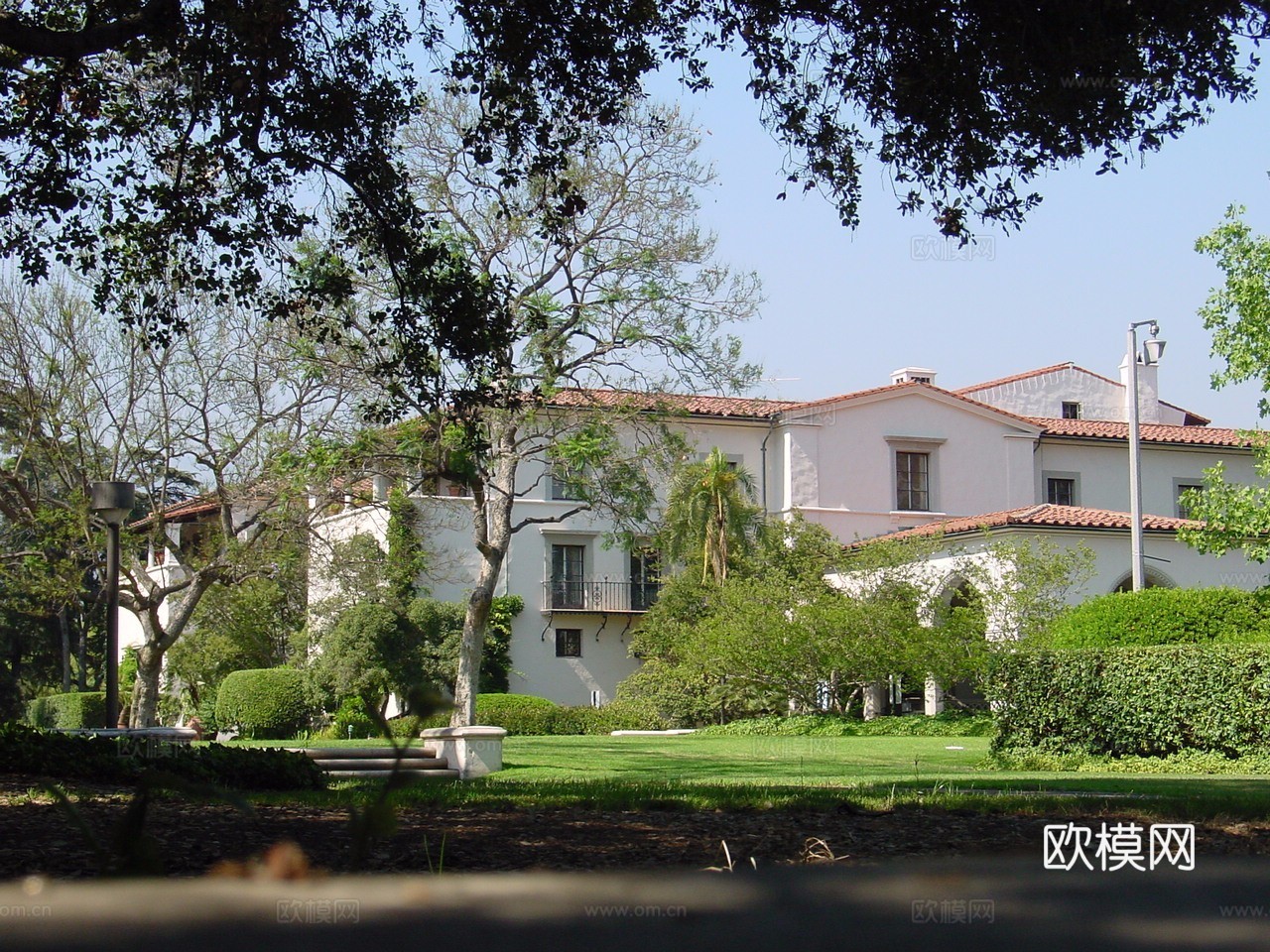 白天别墅外景下载