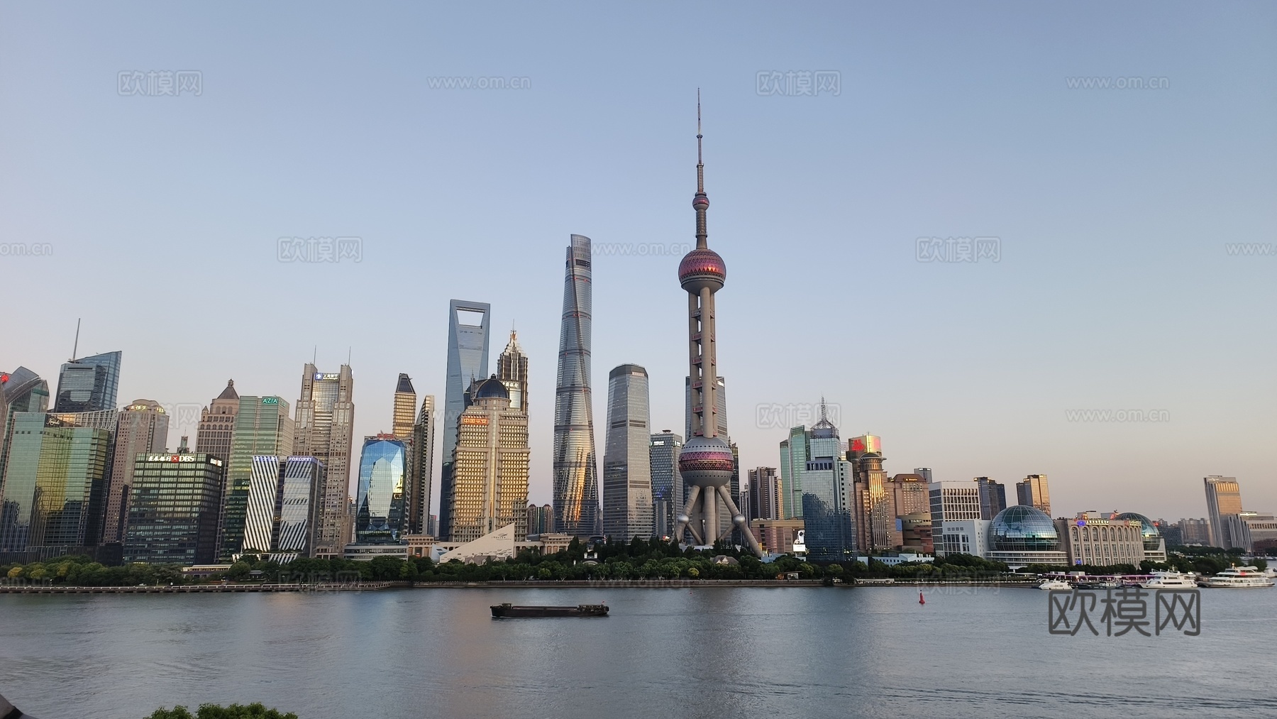 白天城市外景下载