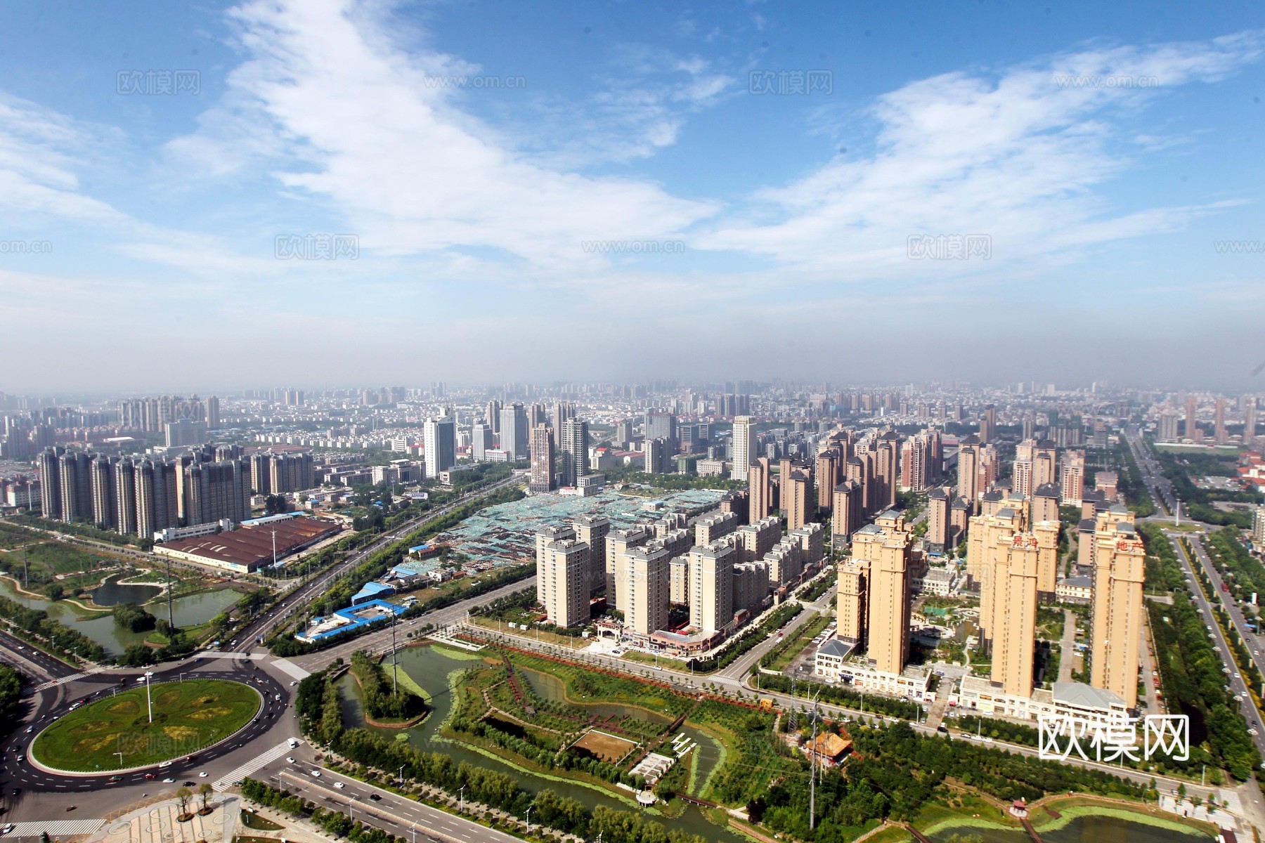 白天城市外景