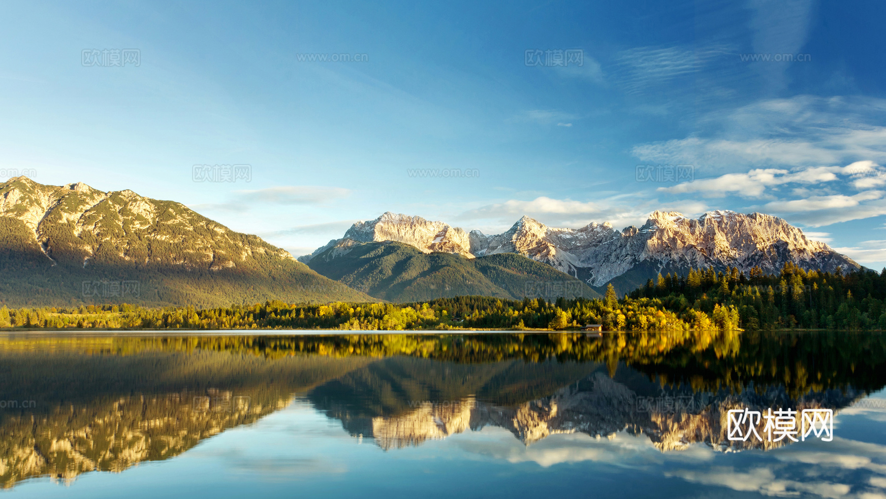 高山湖泊风景