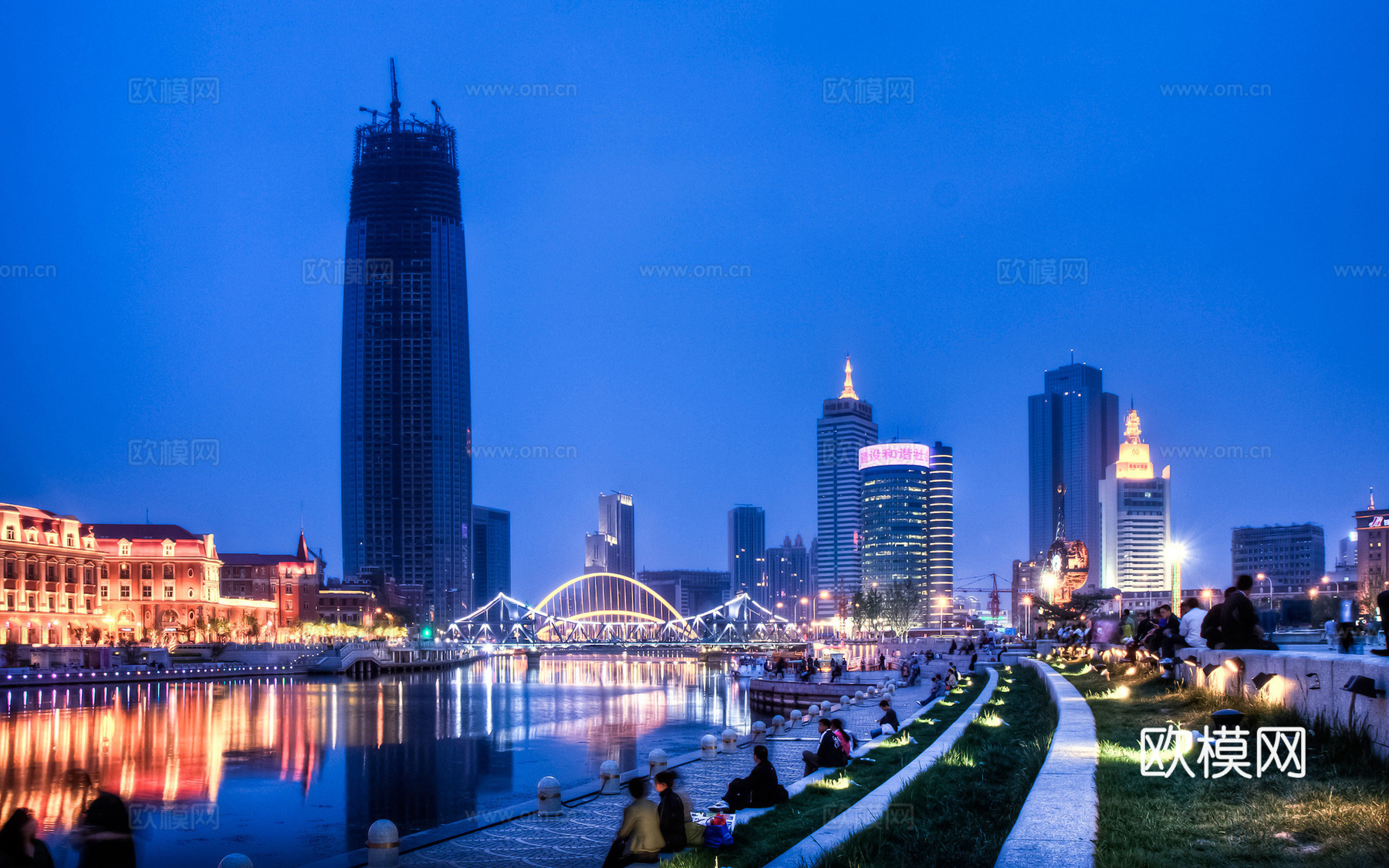 夜晚城市外景  都市广场贴图