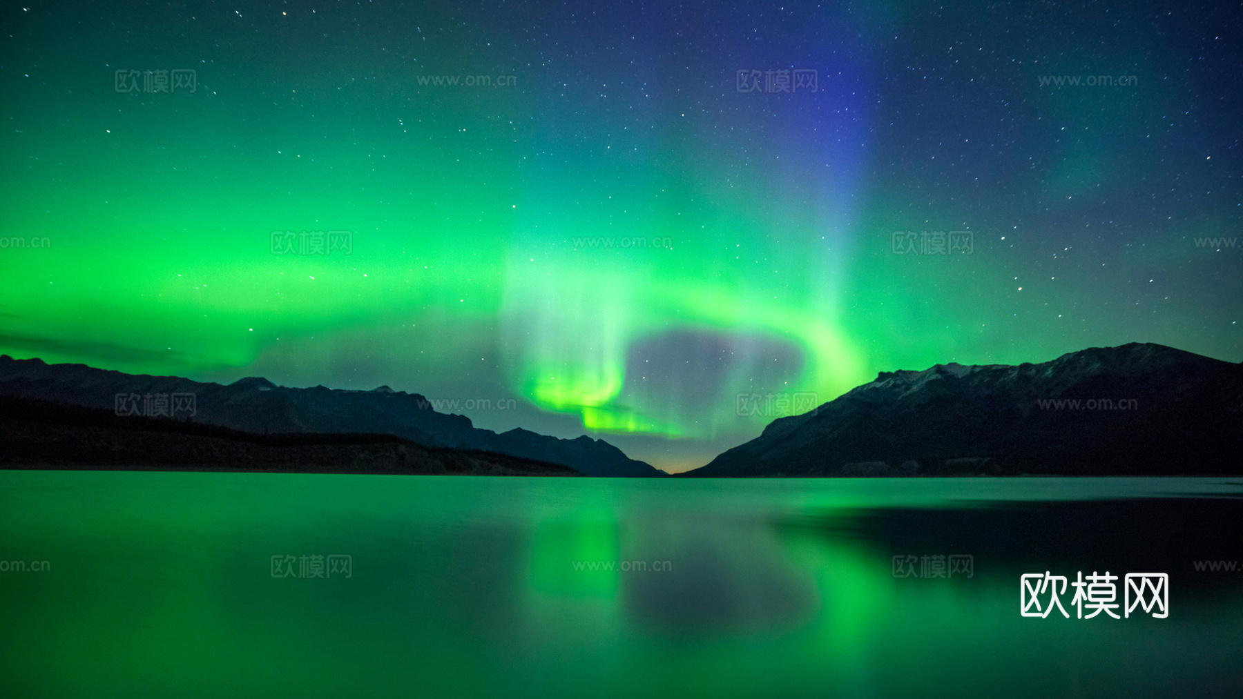 夜晚山湖星星风景