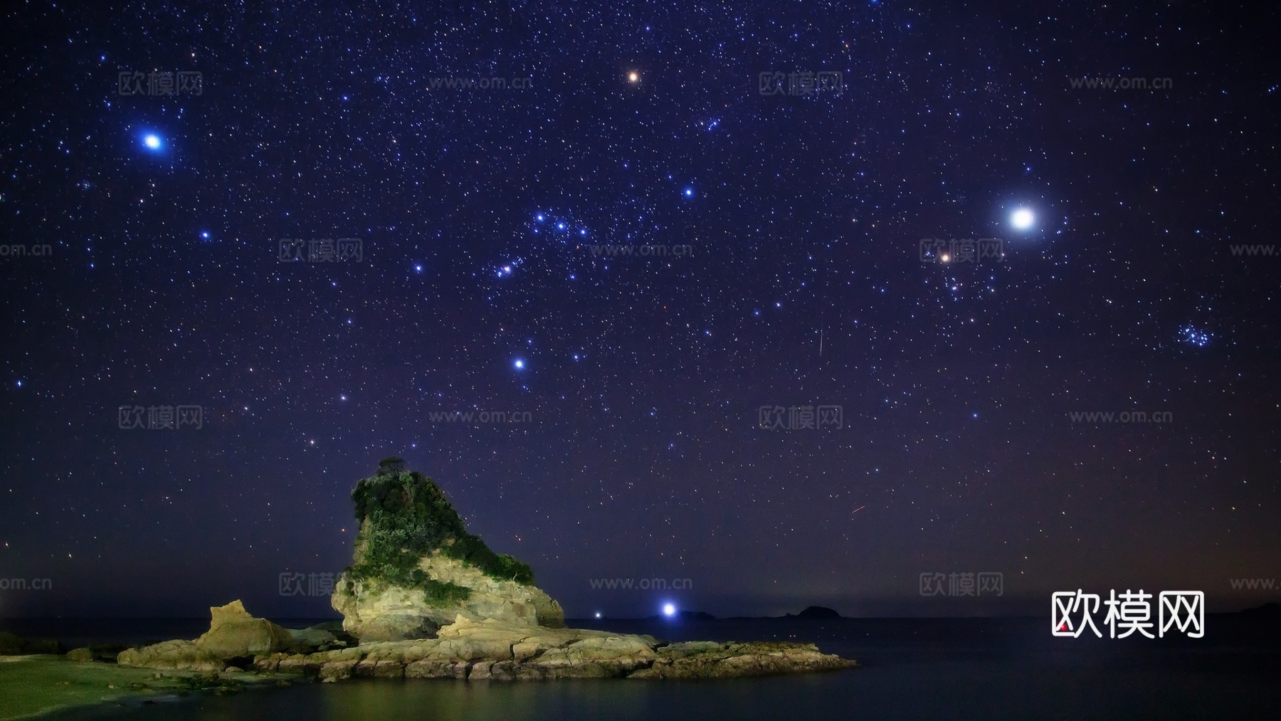 大海天空星星的夜晚