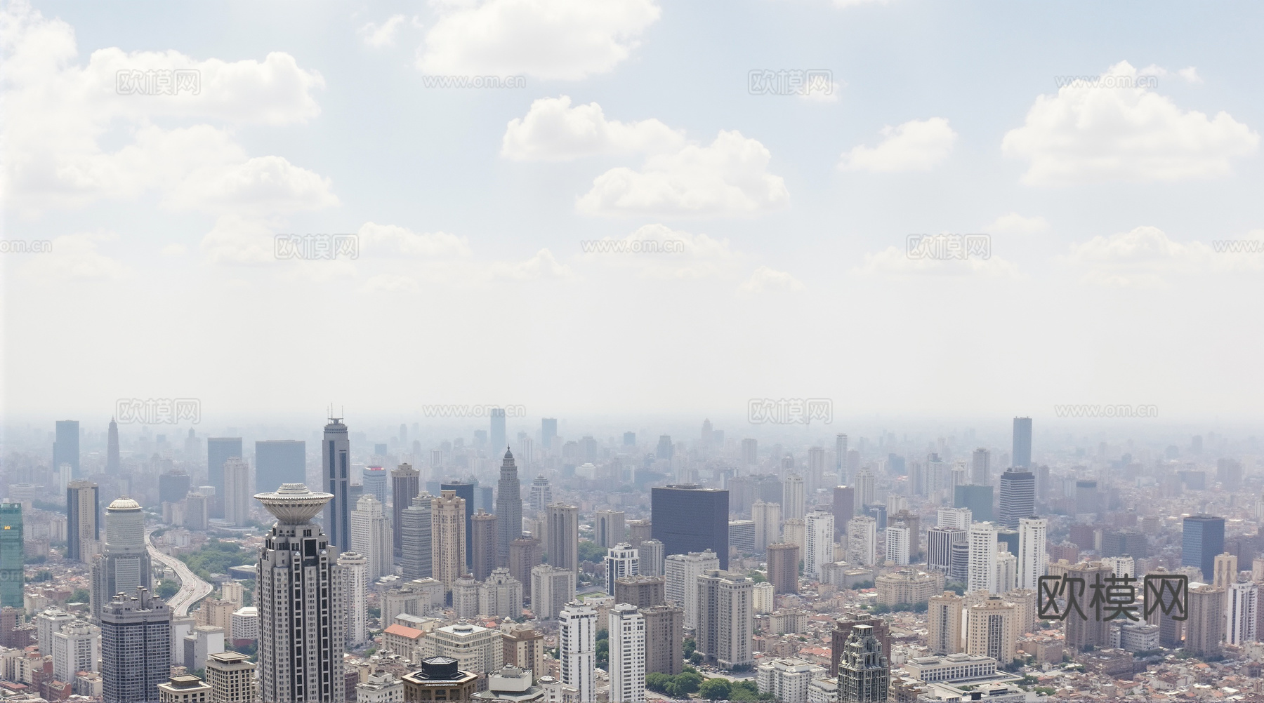 白天城市外景