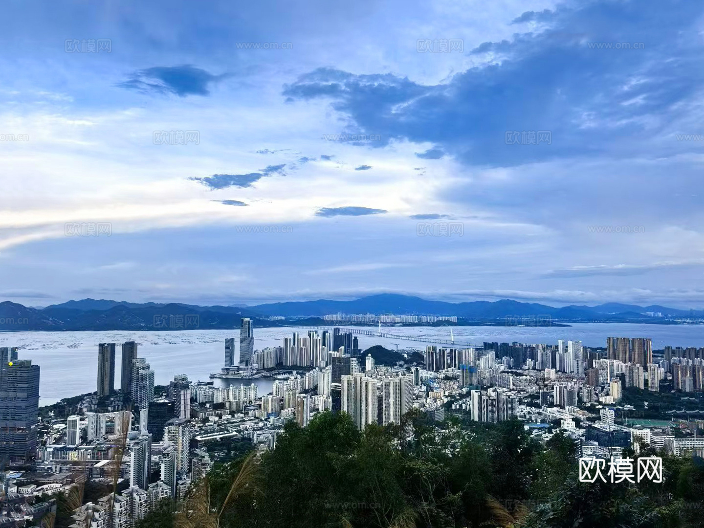 白天城市外景下载