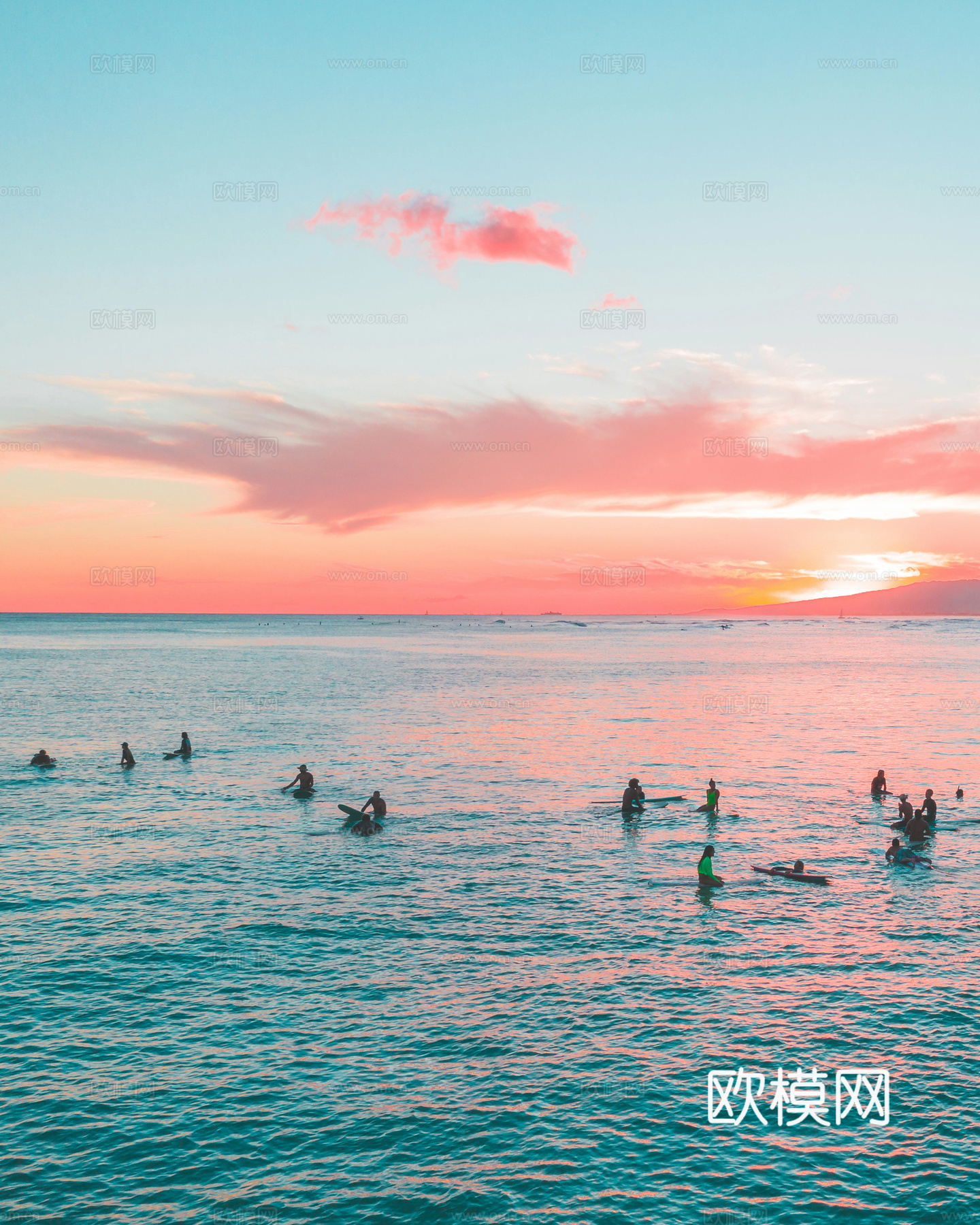 海边天空外景