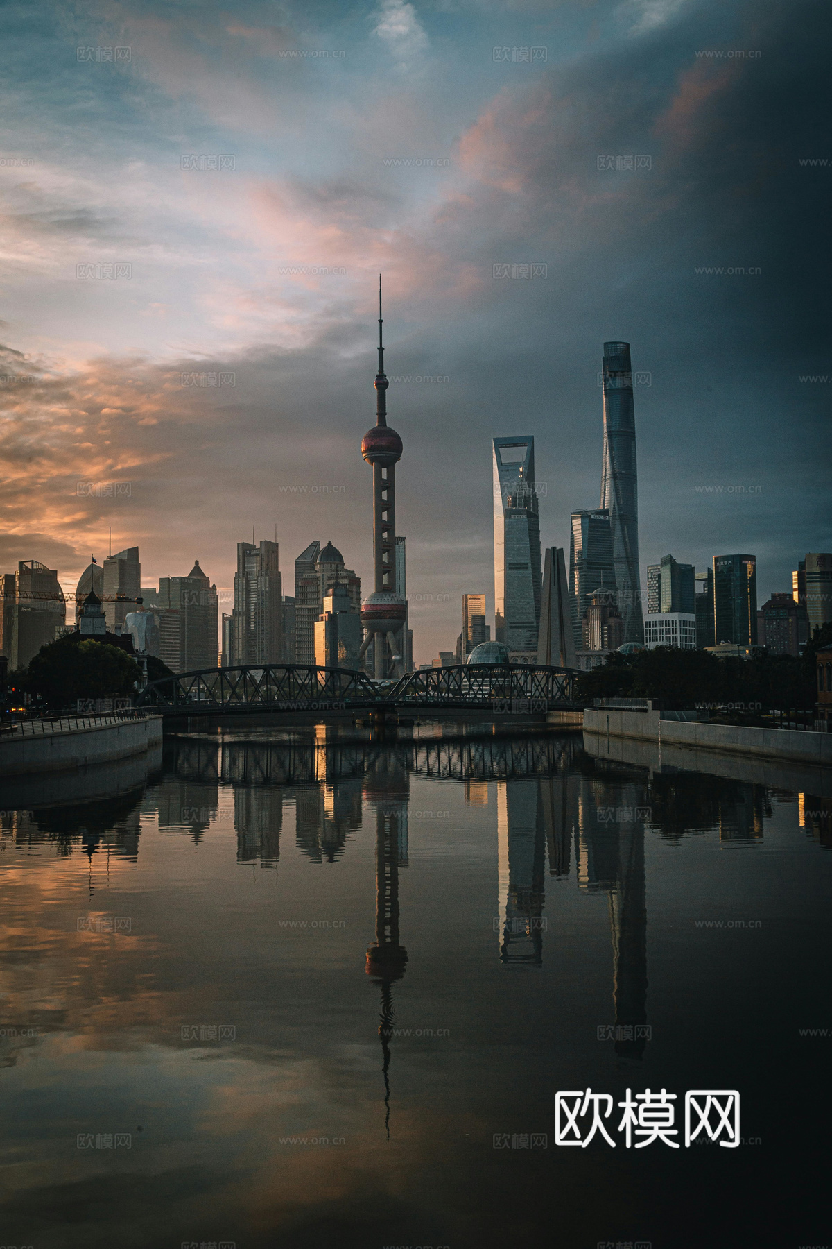 白天天空外景