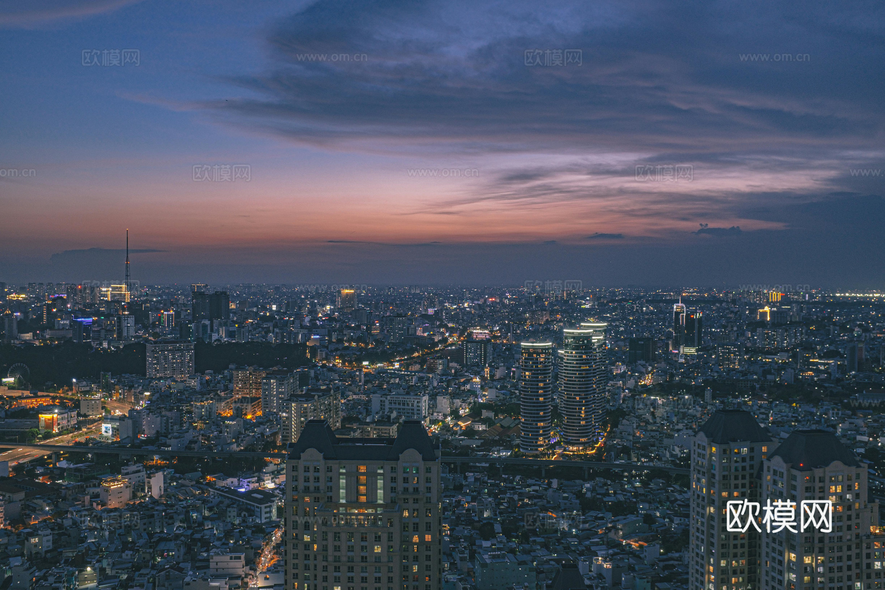傍晚天空外景
