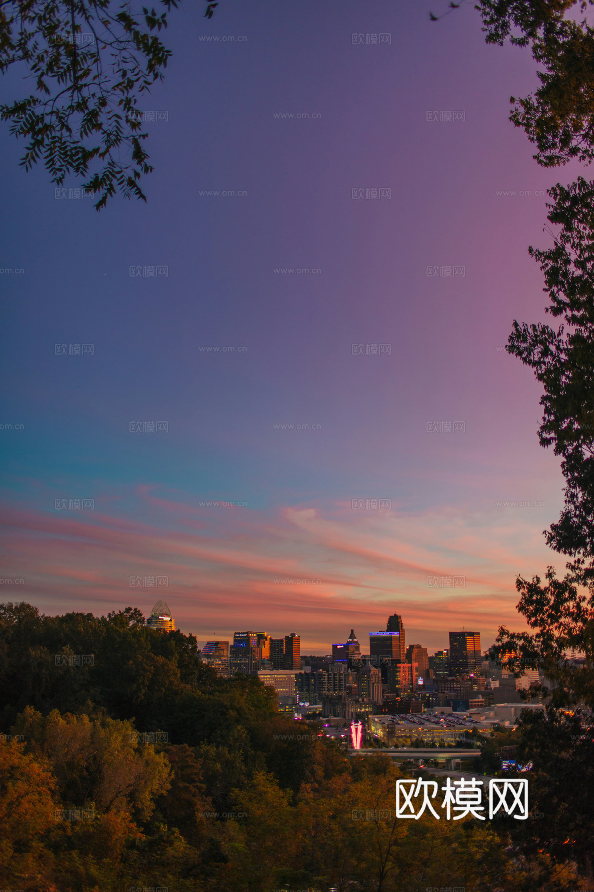 夜晚城市外景