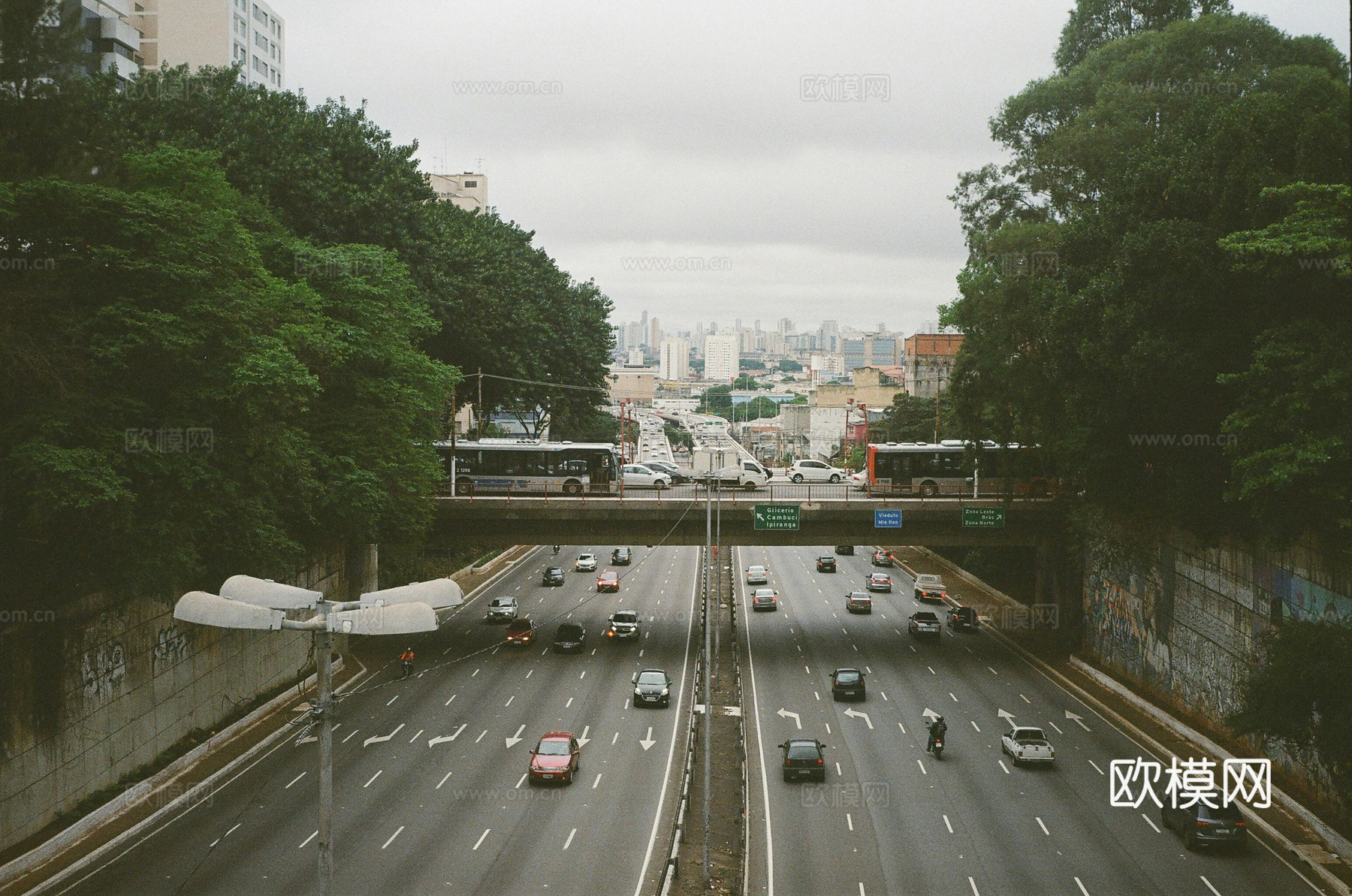 白天城市外景下载