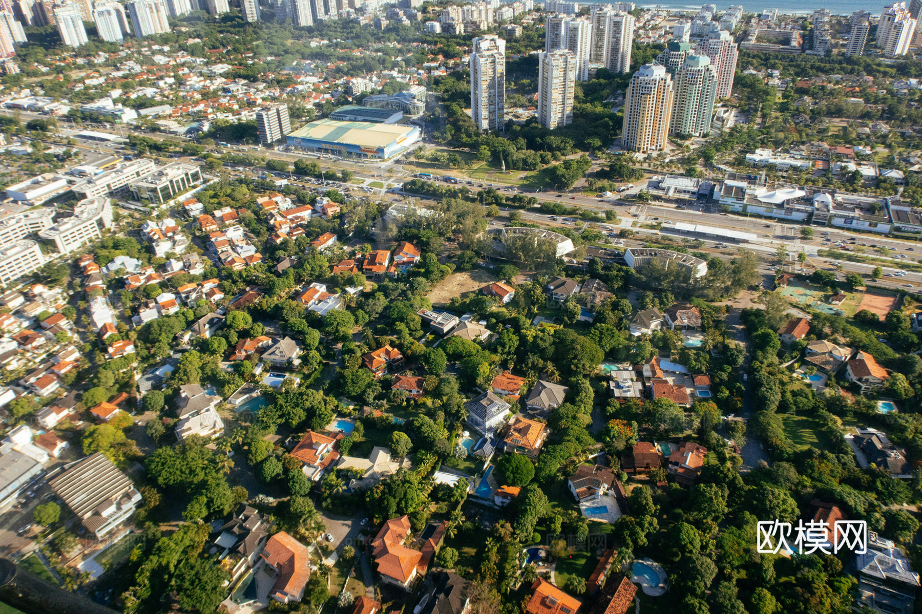 白天城市外景下载